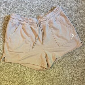 🛍️4 for $15 | 5 for $20 Reebok Women's Tan/Light Pink Shorts